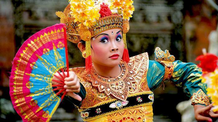 Again! An object tourism of Ubud that is adorable with its cultural history and natural beauty along with fun performing arts that will never stop attracts tourists to visit this place.