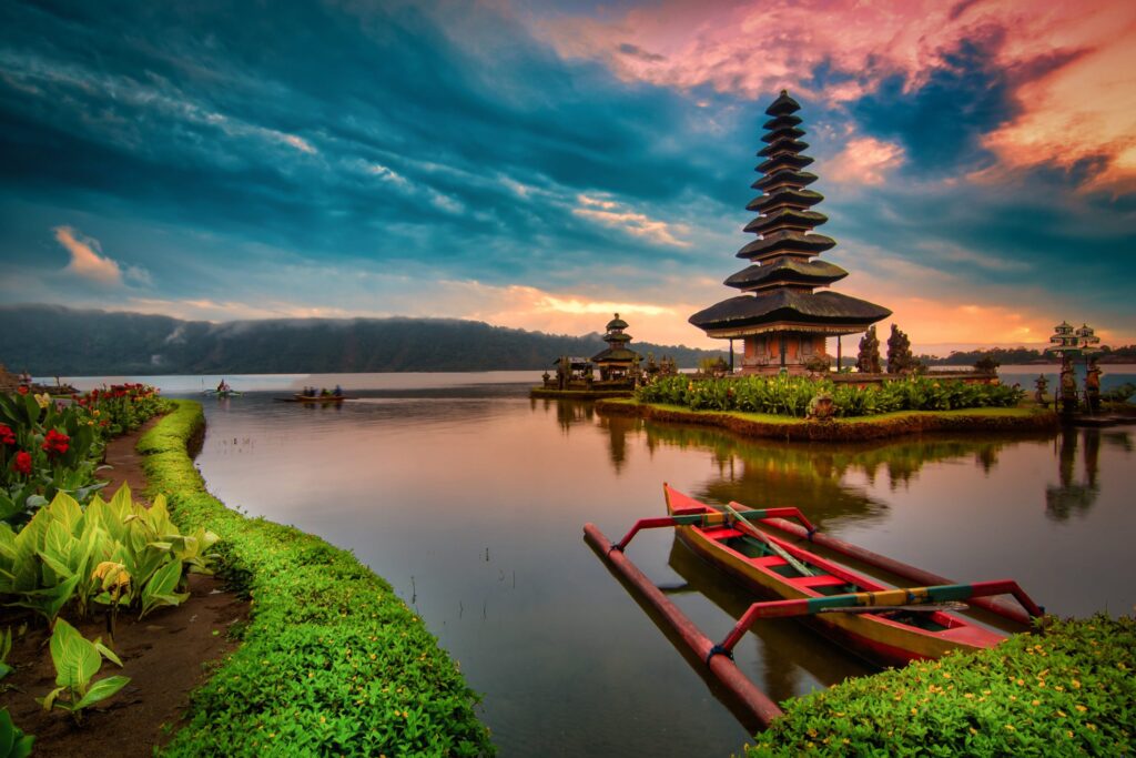 The Historical Situation of Ulun Danu Temple