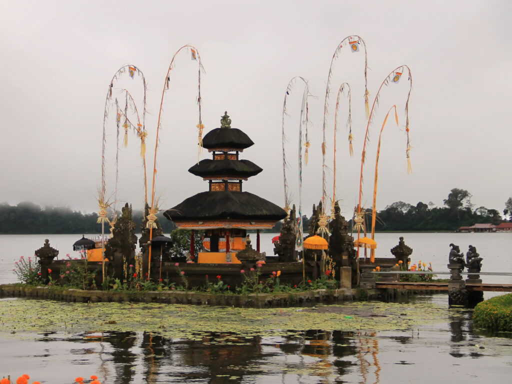 The Popular History of Ulun Danu Temple