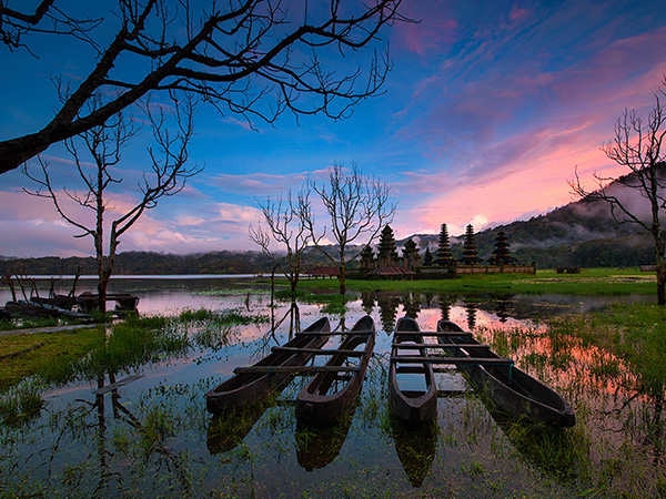 The Excitement of Vacationing at Tamblingan Lake