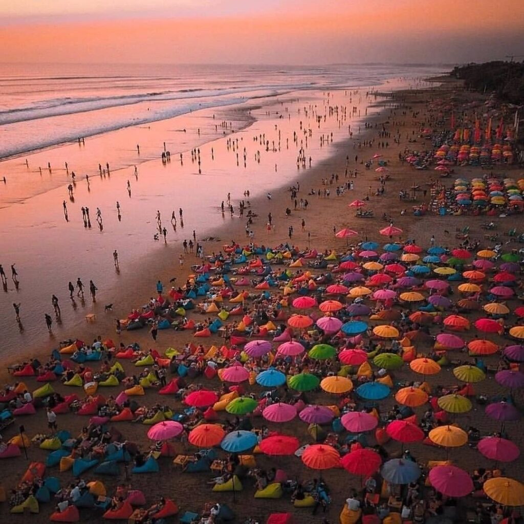 Popular Beaches in Bali, Double Six Beach
