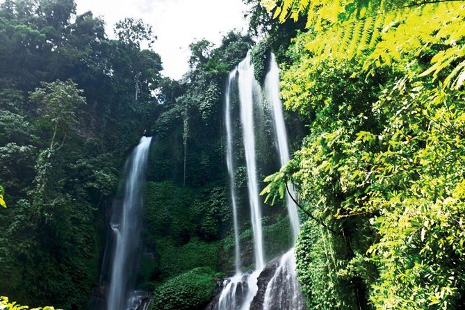 Enjoy the Beauty of the Atmosphere of Being at Lemukih Waterfall
