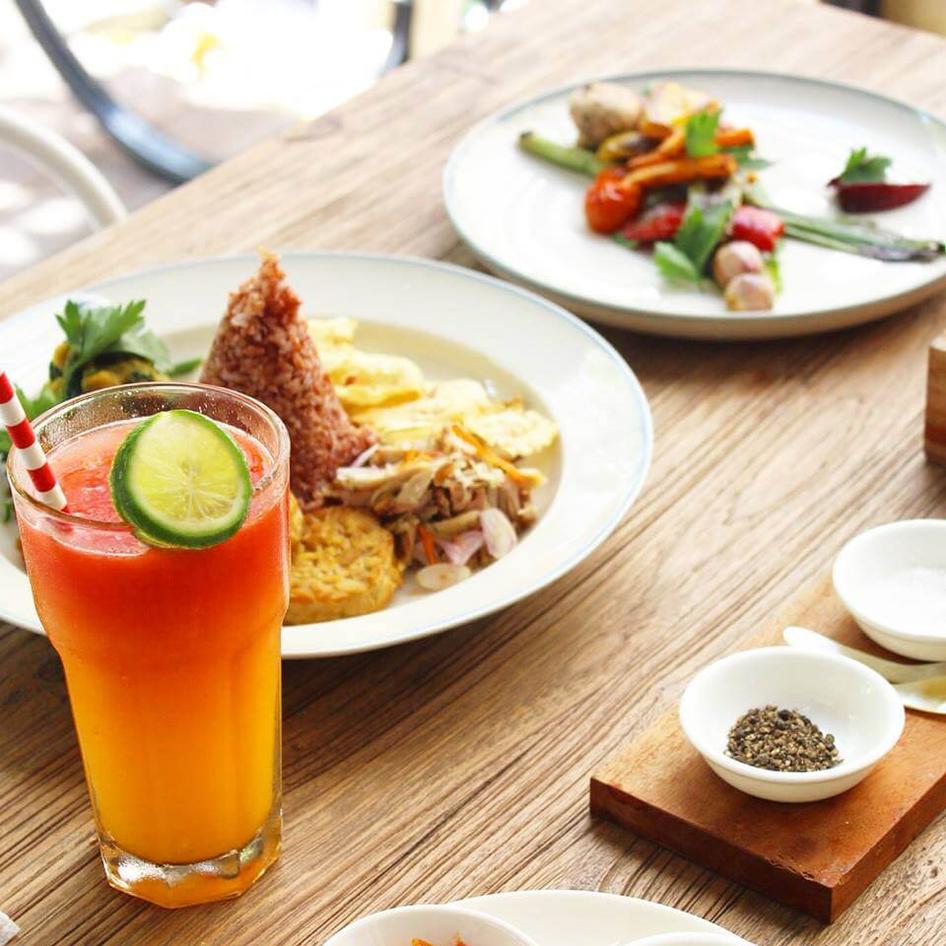 Culinary That Is Not Only Delicious But Also Healthy at Dusk Blue Sanur Restaurant