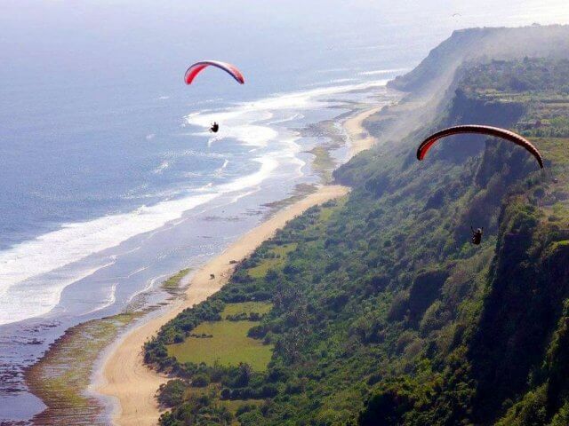Paragliding on Timbing Hill