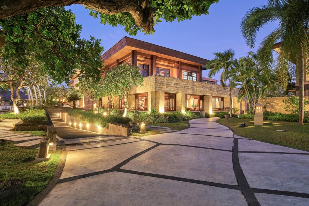 Luxury Facilities at Patra Resort & Villa Hotel