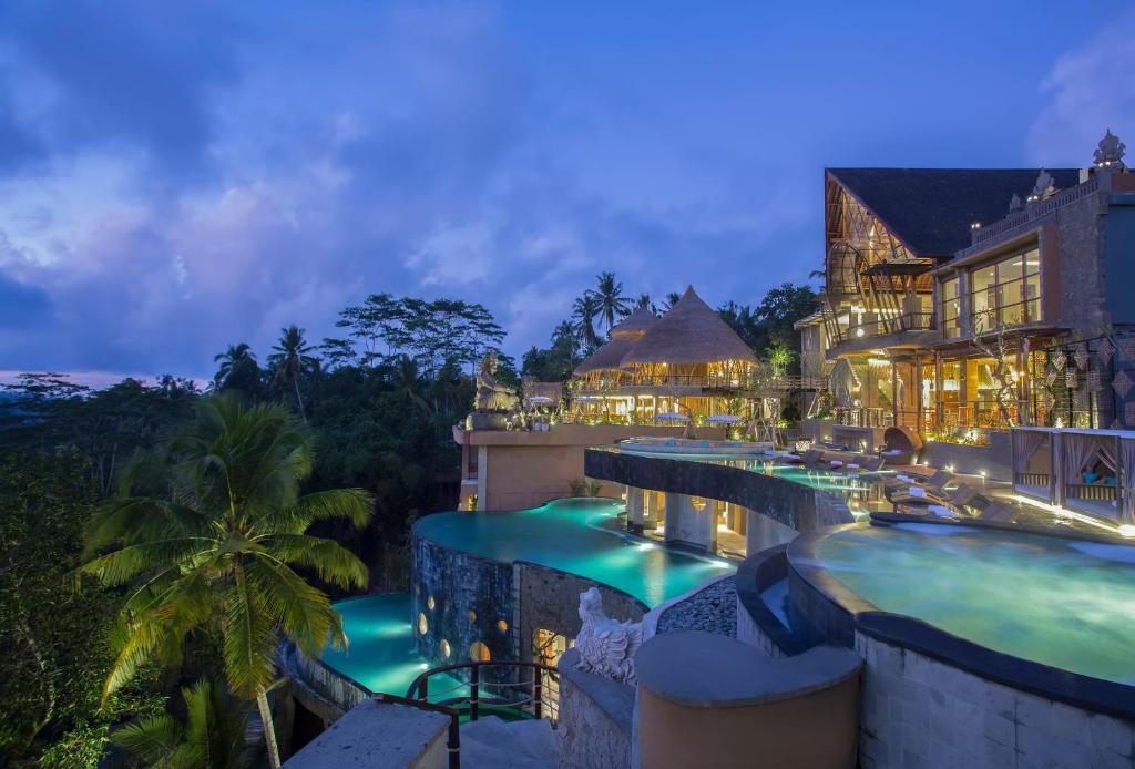 Luxury Facilities and the Main Icon of The Kayon Jungle Resort Ubud
