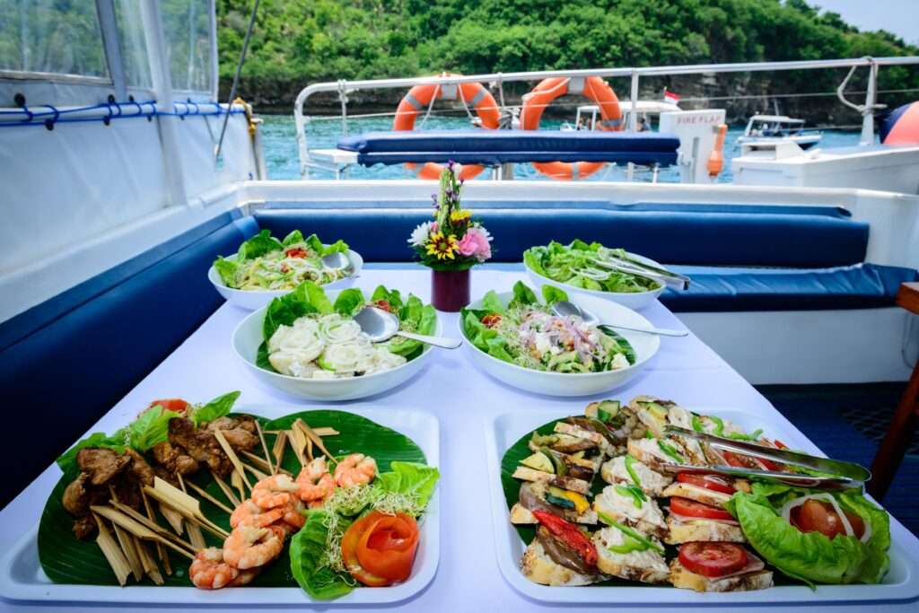 The Best Things About Waka Dinner Cruise